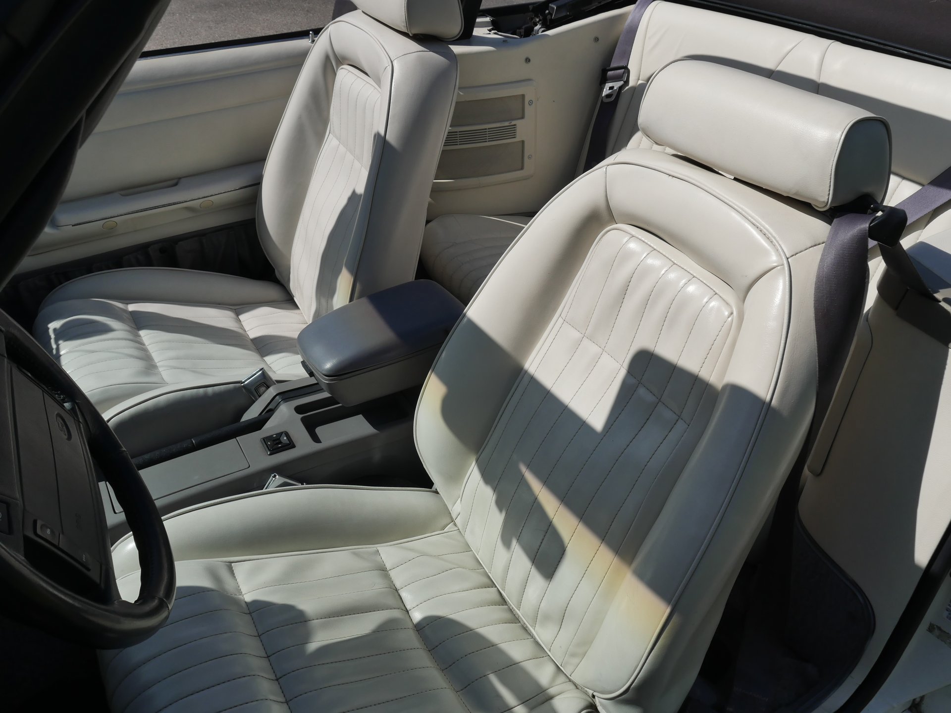 Used 1993 Ford Mustang LX RWD image 71