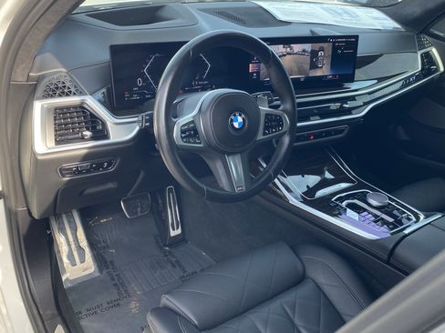 Used 2023 BMW X7 xDrive40i w/ M Sport Package image 21