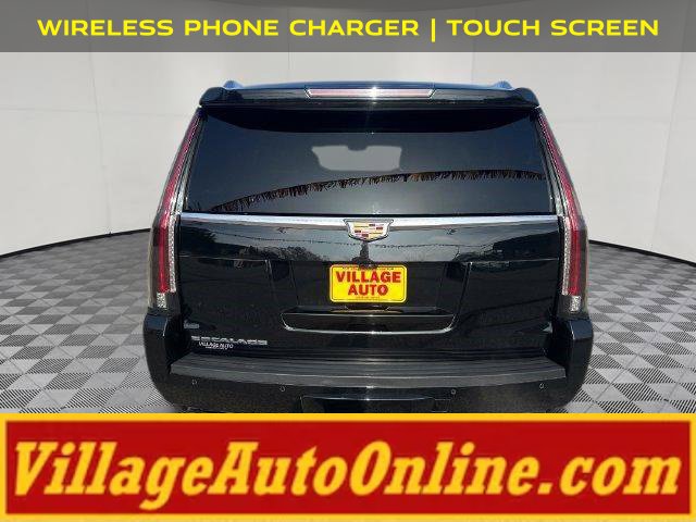 Used 2018 Cadillac Escalade Luxury AWD/4WD image 3