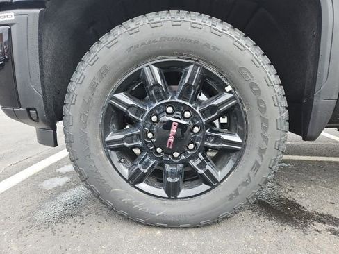 New 2026 GMC Sierra 3500 AT4 AWD/4WD image 9