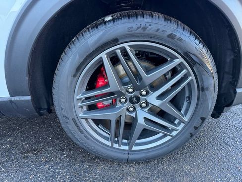 New 2026 Ford Explorer ST-Line w/ ST-Line Street Pack AWD/4WD image 33