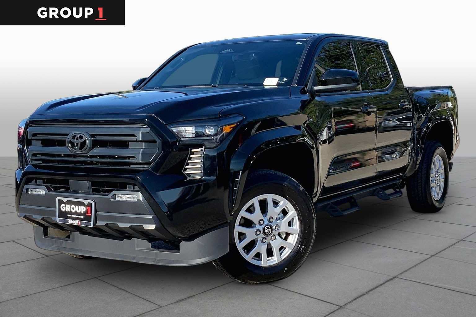 Used 2025 Toyota Tacoma SR5 AWD/4WD image 1
