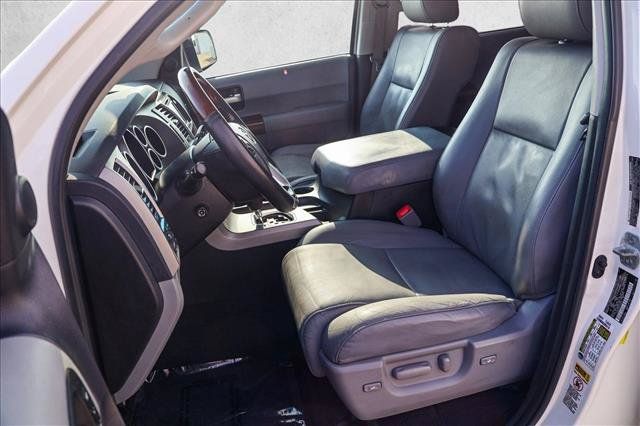 Used 2015 Toyota Sequoia Platinum AWD/4WD image 12