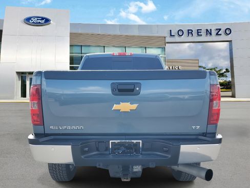 Used 2014 Chevrolet Silverado 2500 LTZ w/ LTZ Plus Package image 6