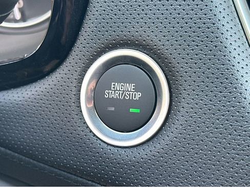 New 2025 Cadillac XT5 Luxury image 22