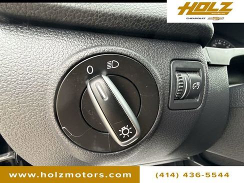Used 2013 Volkswagen Tiguan S AWD/4WD image 16