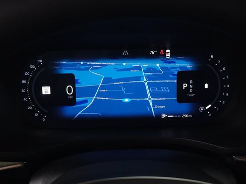 Certified 2025 Volvo XC60 B5 Plus AWD/4WD image 21
