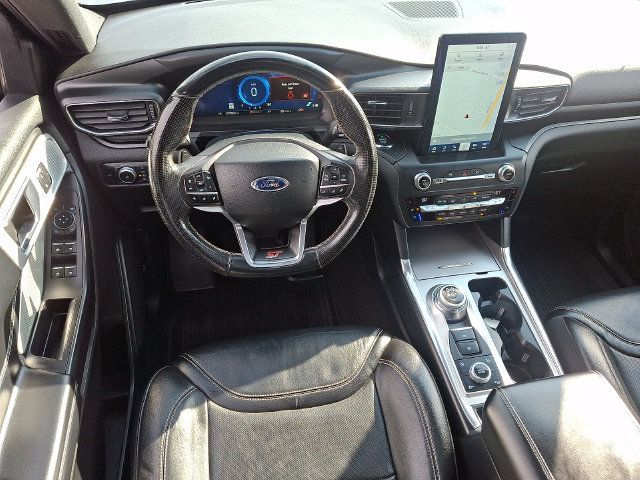 Used 2020 Ford Explorer ST w/ Premium Technology Package AWD/4WD image 2