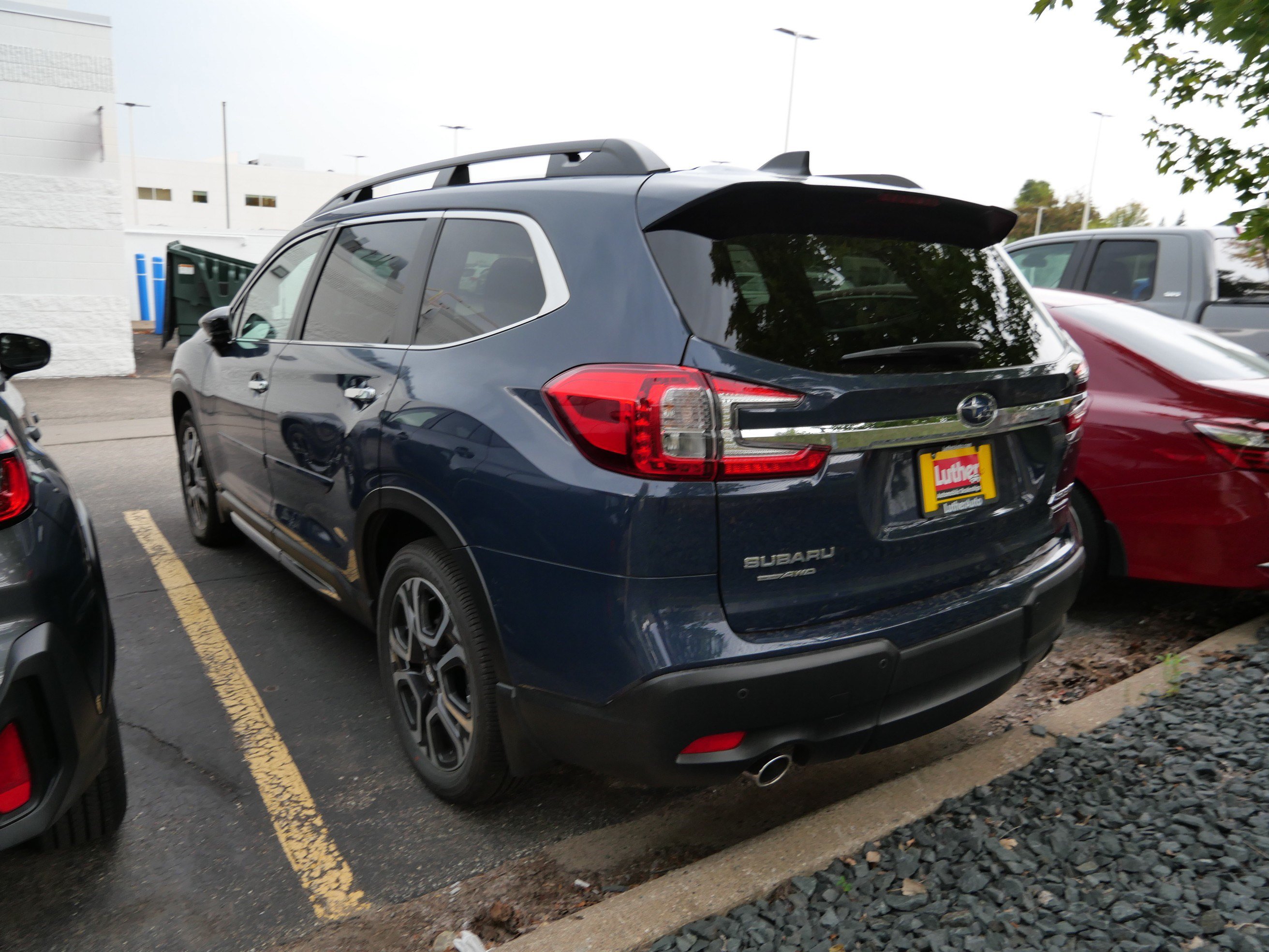 Used 2025 Subaru Ascent Touring w/ Popular Package #2 AWD/4WD image 5