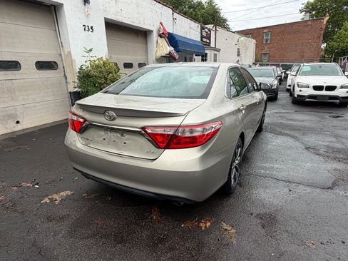 Used 2015 Toyota Camry XSE FWD image 12