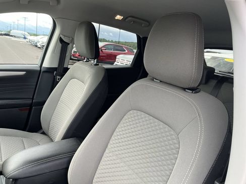 Used 2022 Ford Escape SE FWD image 11