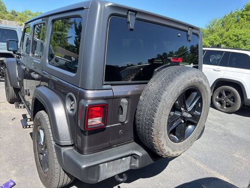 Used 2019 Jeep Wrangler Unlimited Sport AWD/4WD image 4