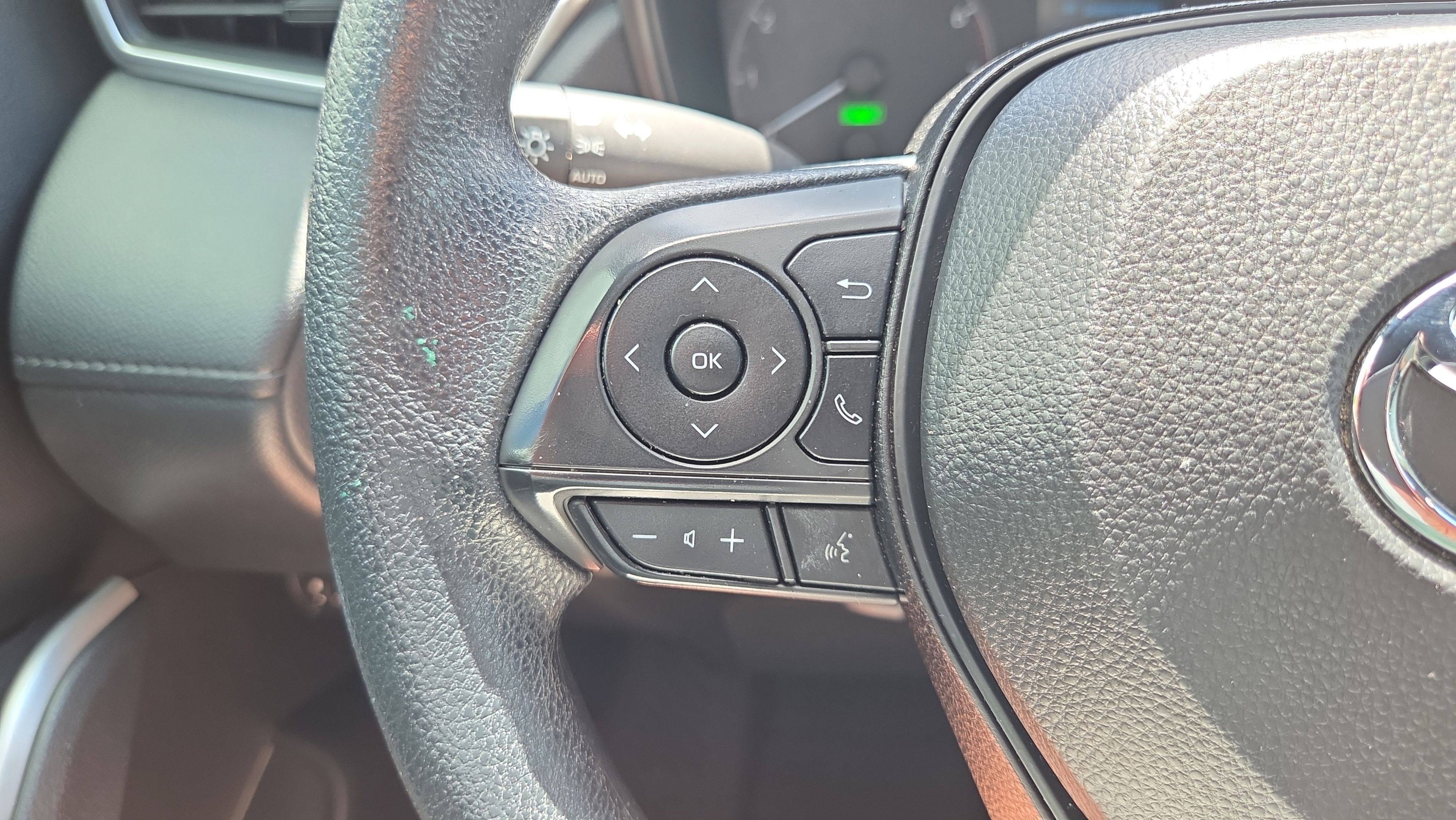 Certified 2023 Toyota Corolla Cross AWD Hybrid image 25