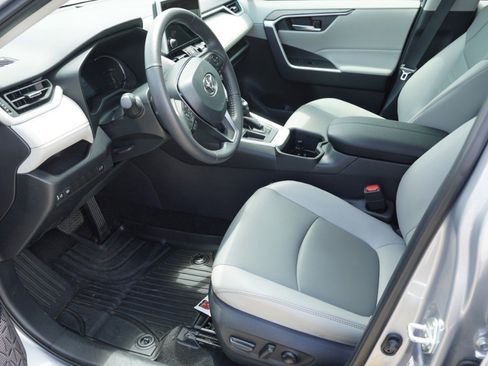 Used 2024 Toyota RAV4 XLE Premium FWD image 6
