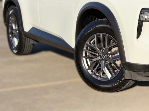 Certified 2023 Nissan Rogue S AWD/4WD image 8