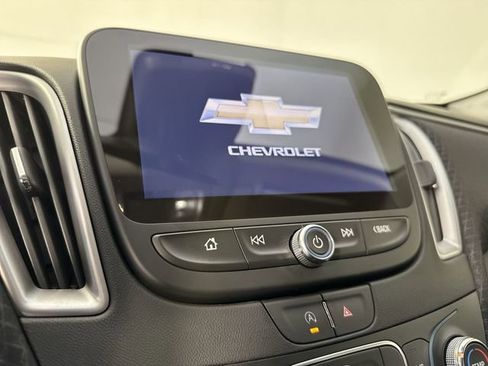 Used 2025 Chevrolet Malibu LS image 5