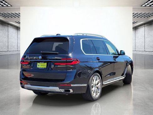 Used 2025 BMW X7 xDrive40i AWD/4WD image 7