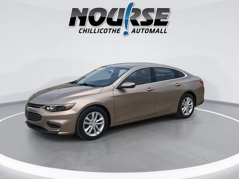 Used 2018 Chevrolet Malibu LT FWD image 4