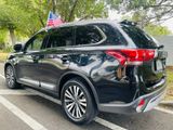 Used 2020 Mitsubishi Outlander SEL image 3