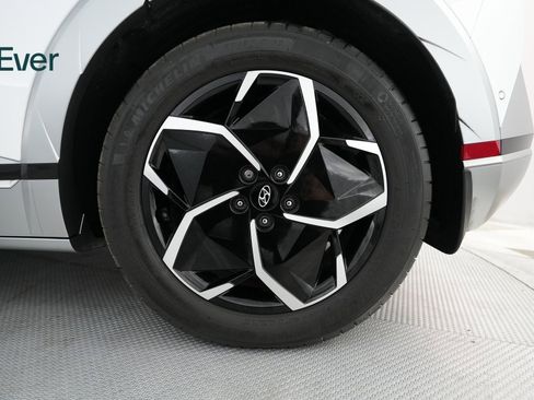 Used 2024 Hyundai Ioniq 5 Limited image 17