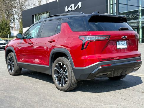 Used 2025 Chevrolet Equinox RS w/ Convenience Package III image 6