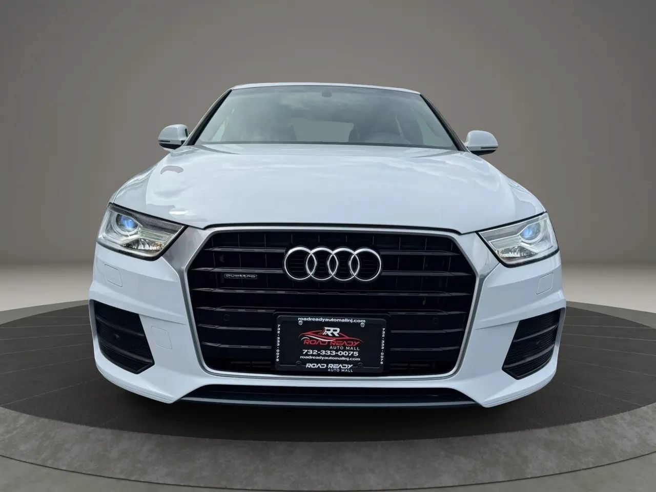 Used 2017 Audi Q3 2.0T Premium Plus w/ Premium Plus Package AWD/4WD image 3