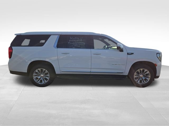 Used 2023 GMC Yukon XL Denali AWD/4WD image 13