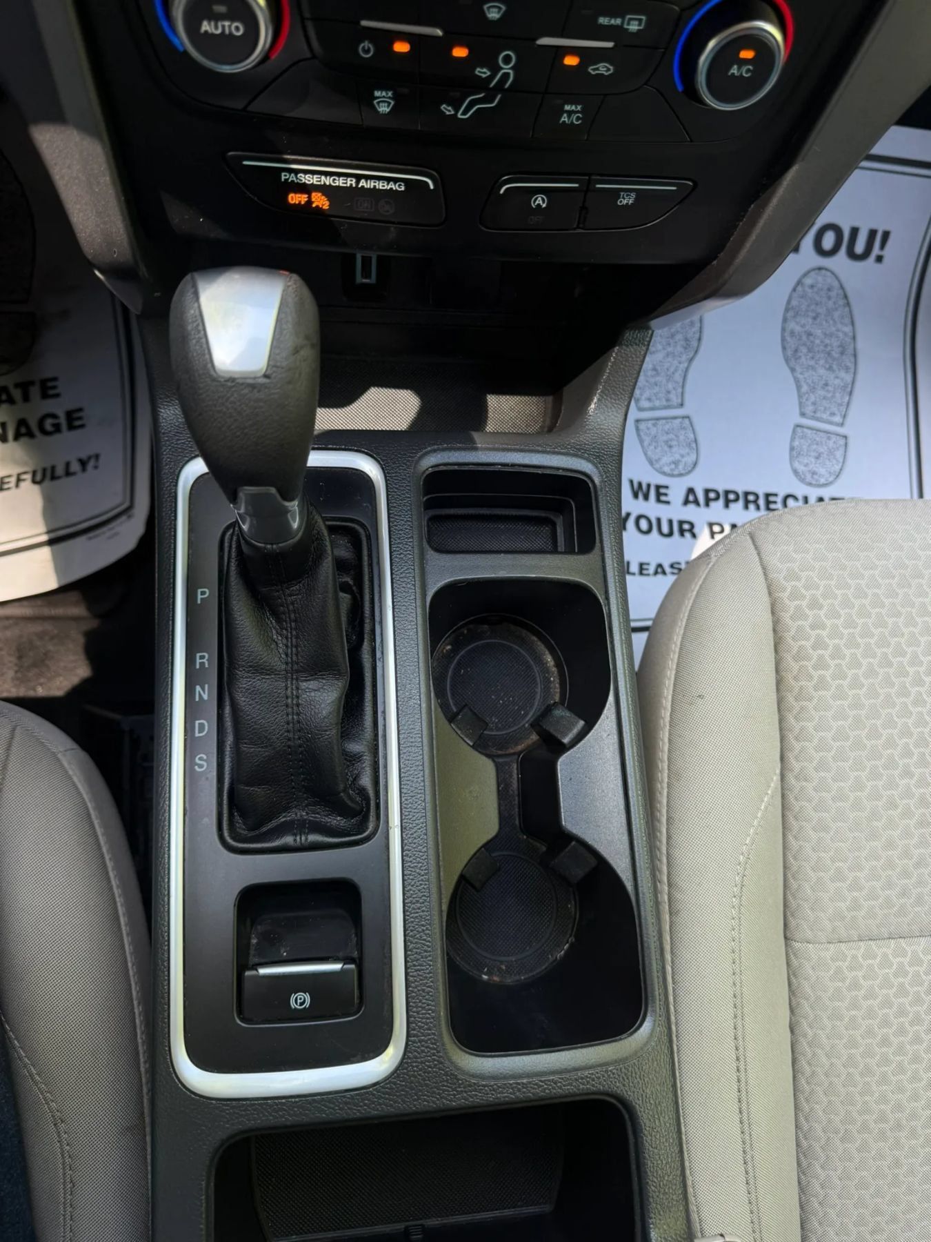 Used 2017 Ford Escape SE FWD image 21