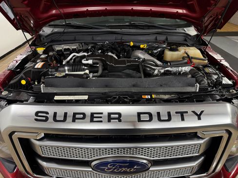 Used 2015 Ford F250 Platinum w/ Platinum Package AWD/4WD image 12
