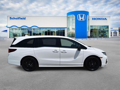 Used 2025 Honda Odyssey Sport-L image 2