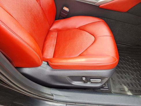 Used 2022 Toyota Camry XSE FWD image 33