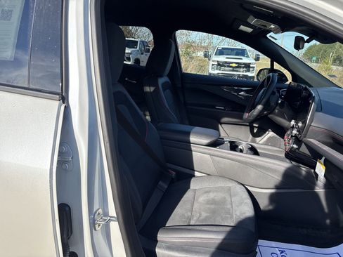 Used 2024 Chevrolet Blazer EV RS image 23