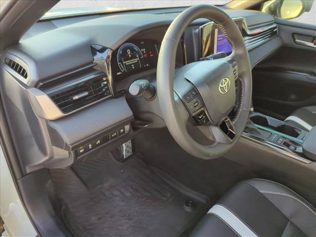 Certified 2025 Toyota Camry SE FWD image 13
