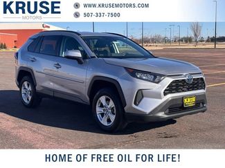 Used 2019 Toyota RAV4 LE video 1