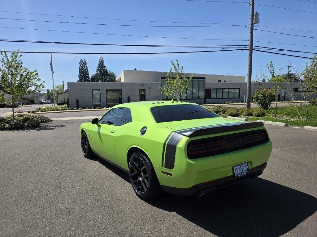 Used 2015 Dodge Challenger R/T Scat Pack w/ Leather Interior Group RWD image 7