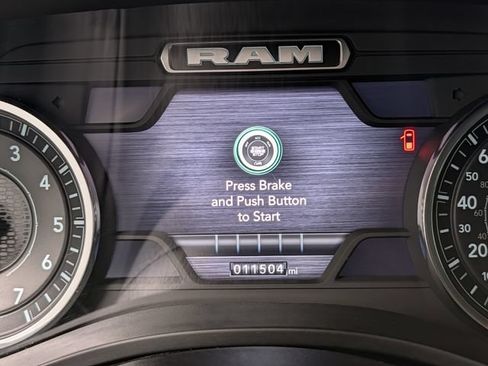 Used 2024 RAM 1500 Big Horn AWD/4WD image 18