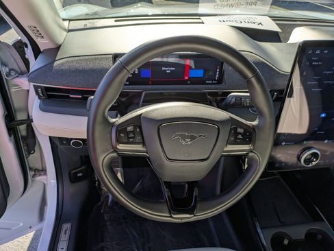 Used 2023 Ford Mustang Mach-E Premium image 17
