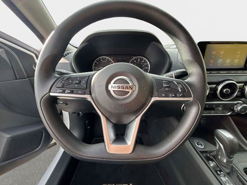 Used 2022 Nissan Sentra S image 19