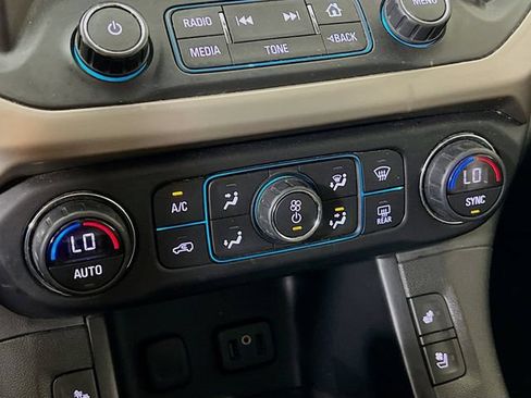 Used 2017 GMC Acadia Denali w/ LPO, Floor Liner Package AWD/4WD image 20