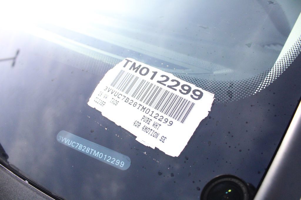 New 2026 Volkswagen Taos SE AWD/4WD image 38