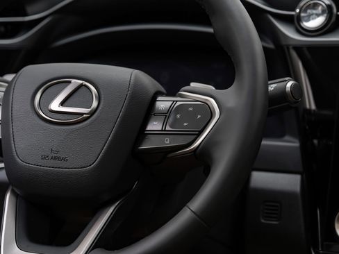 Used 2023 Lexus RZ 450e Premium w/ Technology Package AWD/4WD image 21