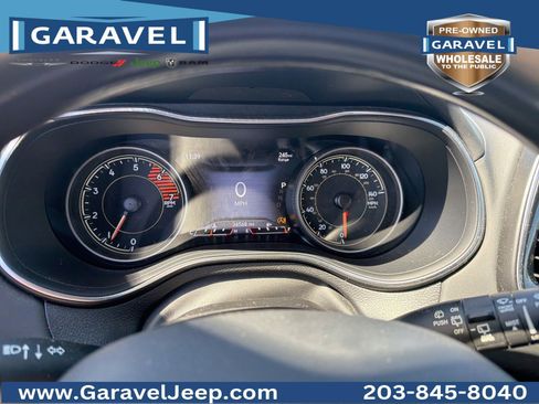 Used 2019 Jeep Cherokee Overland AWD/4WD image 4