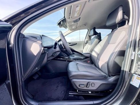 Certified 2024 Kia Niro Wind w/ Wind Preserve Package image 16