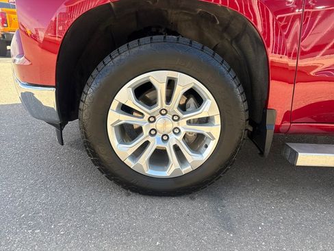 Used 2024 Chevrolet Silverado 1500 LTZ w/ LTZ Premium Package image 27