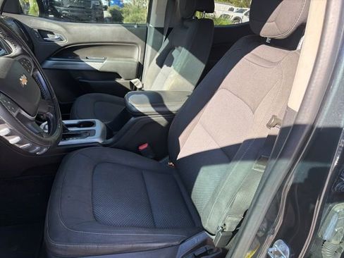 Used 2017 Chevrolet Colorado LT image 5