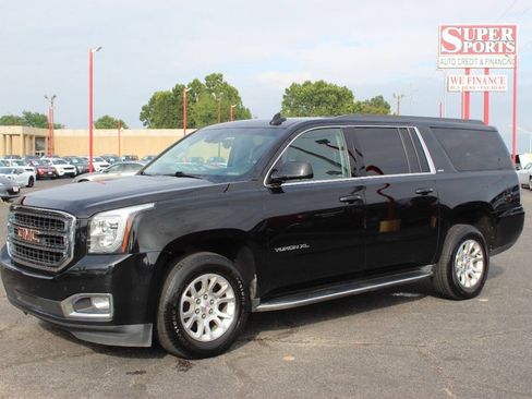 Used 2019 GMC Yukon XL SLT image 7