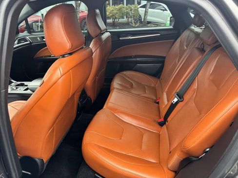 Used 2020 Ford Fusion Titanium image 12