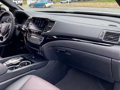 Certified 2026 Honda Ridgeline Black Edition image 50