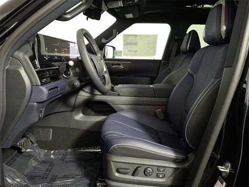 Certified 2026 INFINITI QX80 4WD w/ Sport Exterior Package image 13