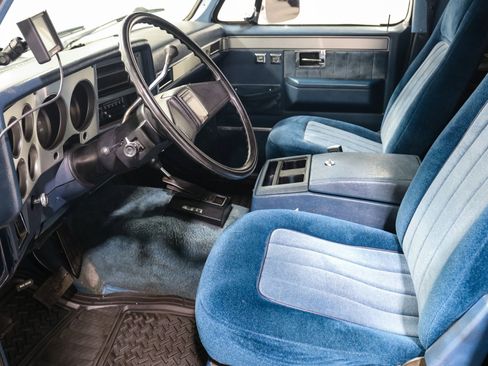 Used 1986 Chevrolet Blazer image 17